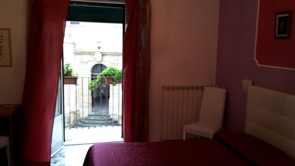 Gualtiero Camere & Suite Caltagirone Exteriör bild
