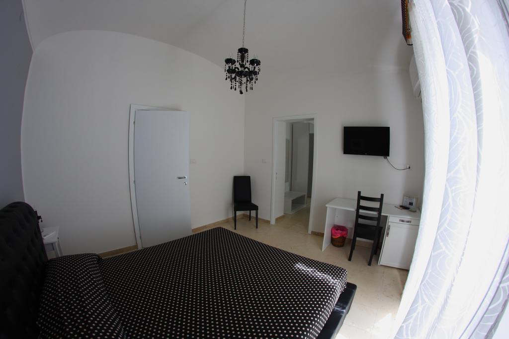 Gualtiero Camere & Suite Caltagirone Exteriör bild